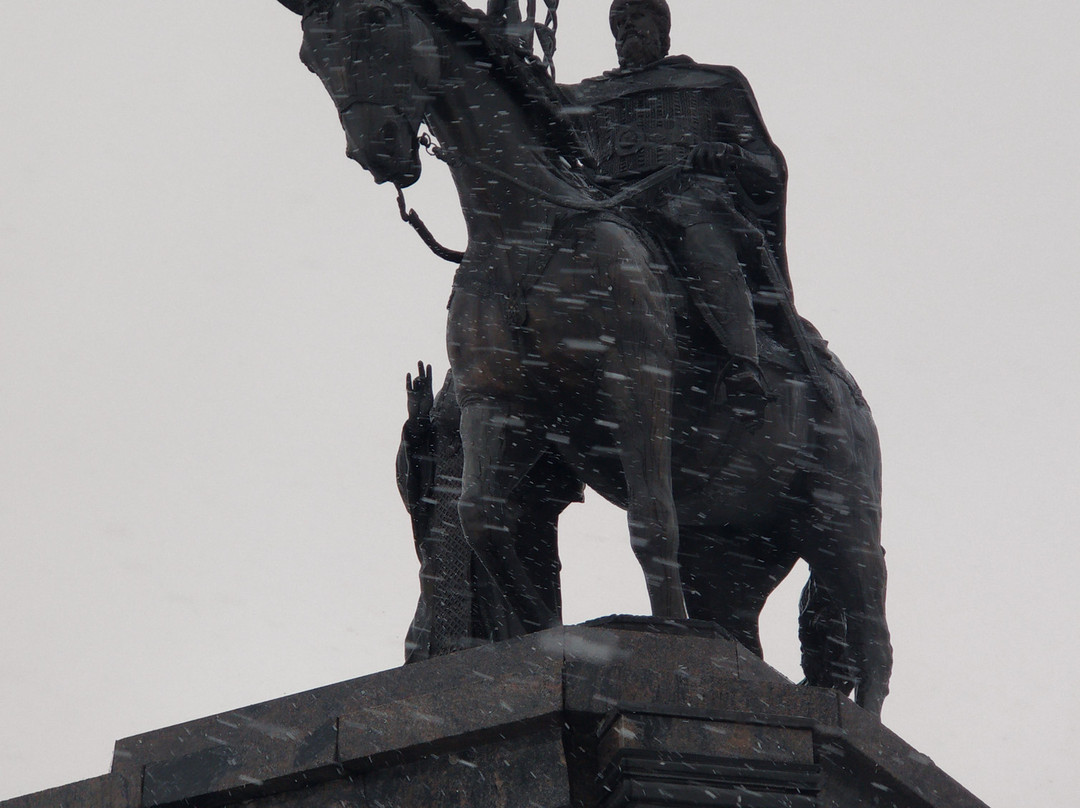 Monument to Prince Vladimir And Saint Fedor景点图片