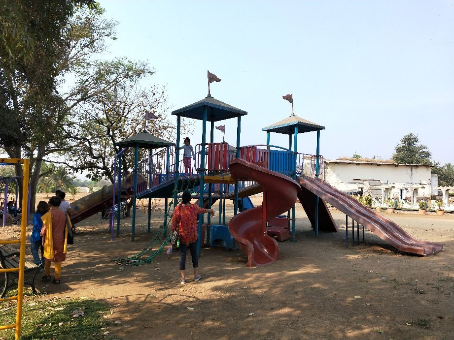 UK's Resort Khopoli主图