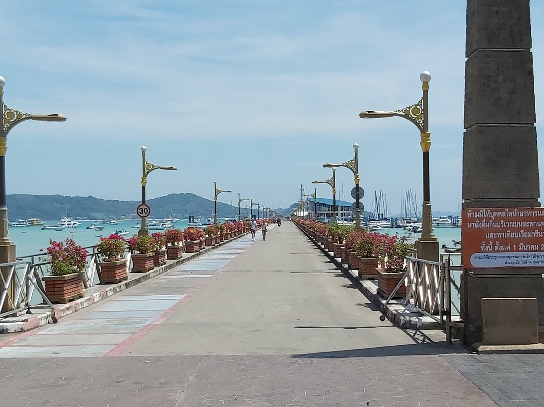 Ao Chalong Pier