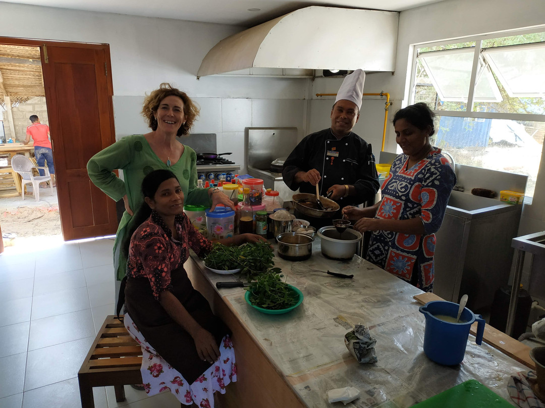 Five Trees Beach Resort Hotel主图