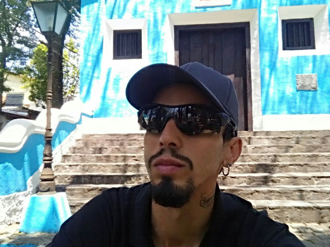 Capela Sao Lazaro-恩布必去景点