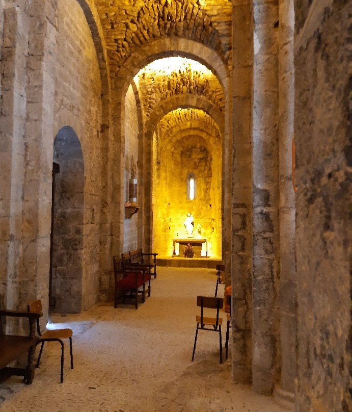 Monasterio de Santa Maria d'Alao景点图片