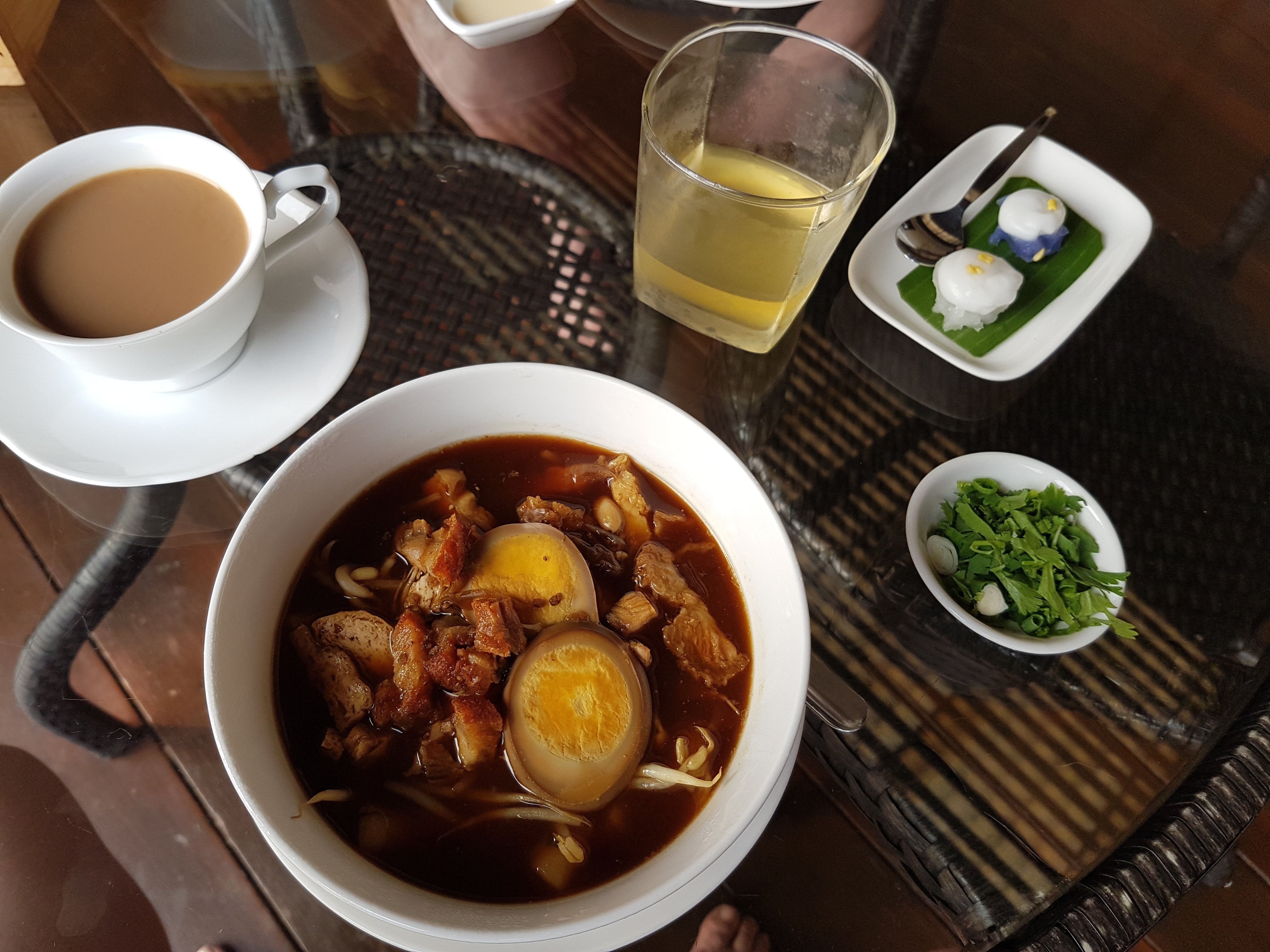 Baan Luang Rajamaitri Historic Inn-餐饮