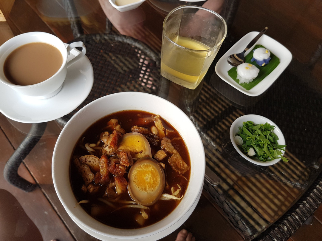 Baan Luang Rajamaitri Historic Inn主图
