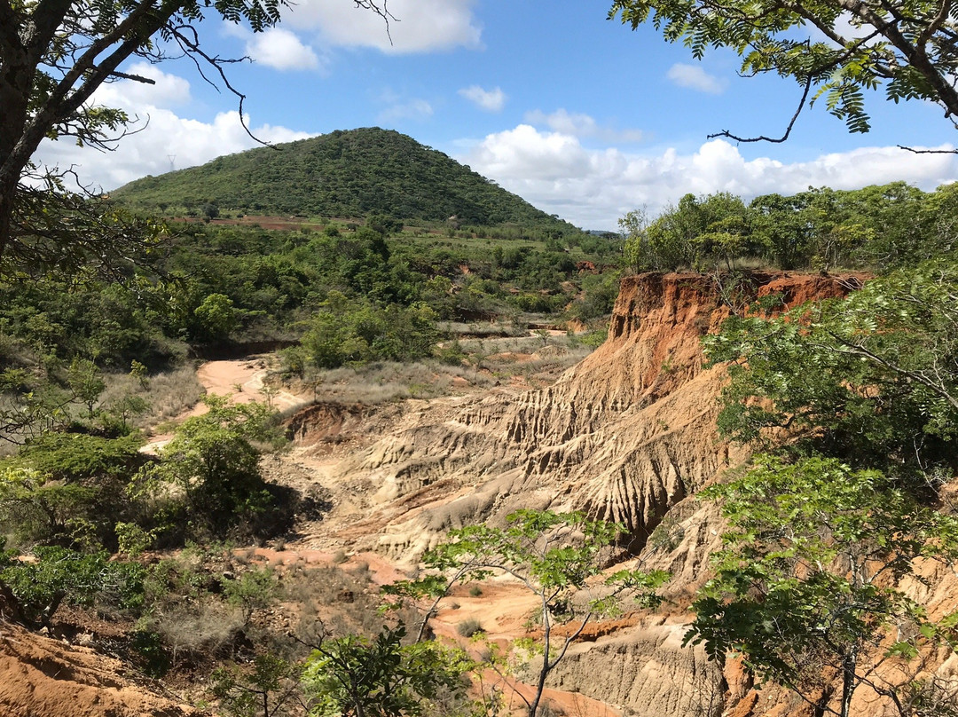 Isimila Stone Age Site景点图片