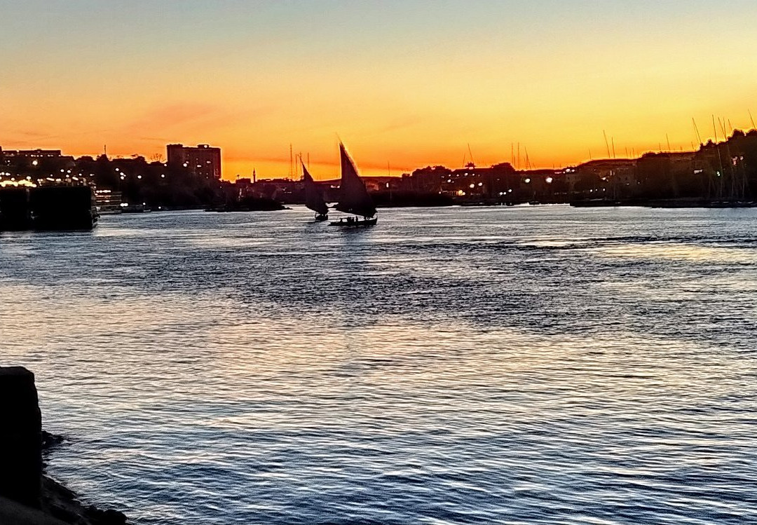 普拉米萨伊西斯海滨度假村主图