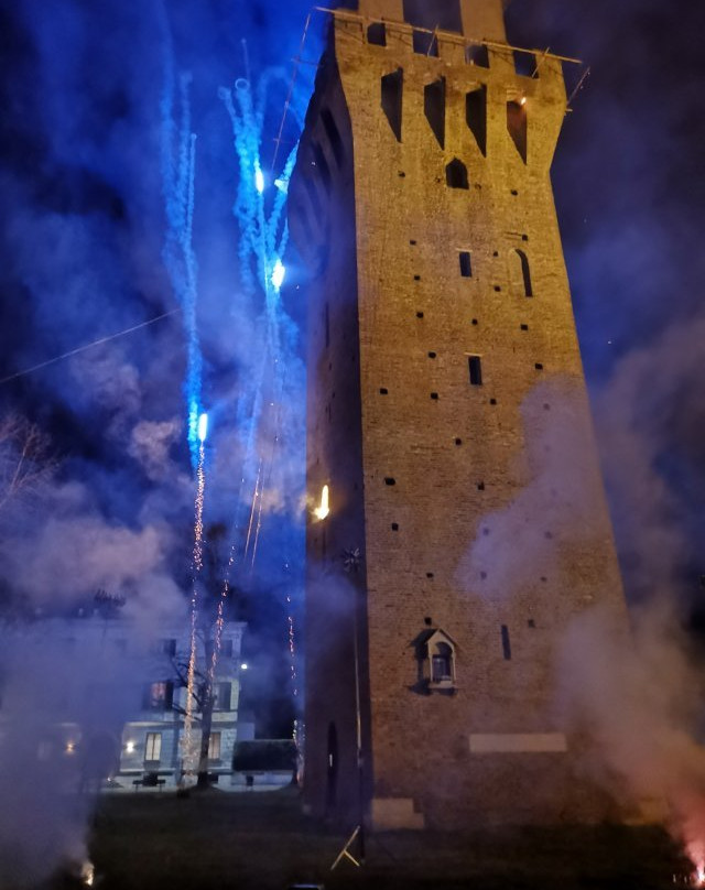 Torre del Castello di Revere景点图片