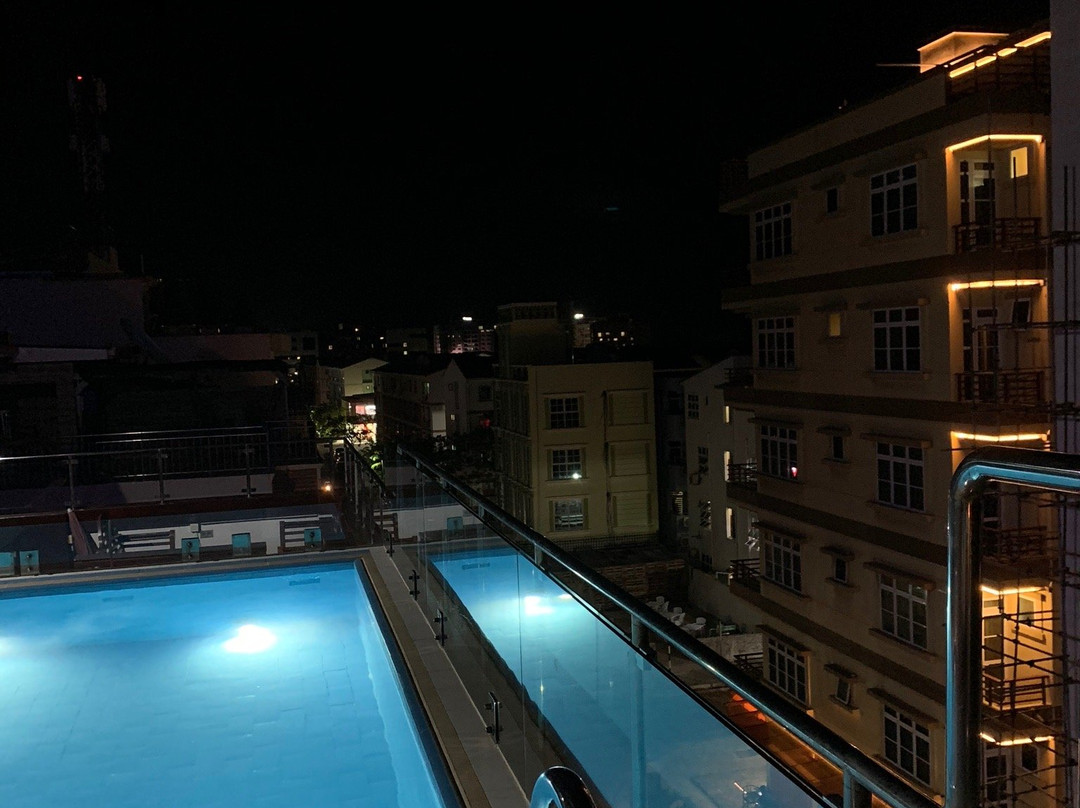 机场海滩酒店主图