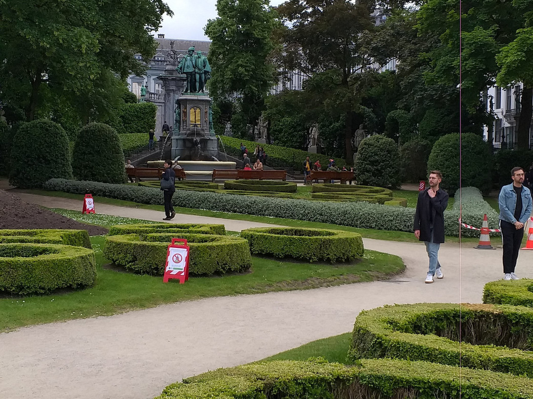 Square du Petit Sablon-布鲁塞尔必去景点