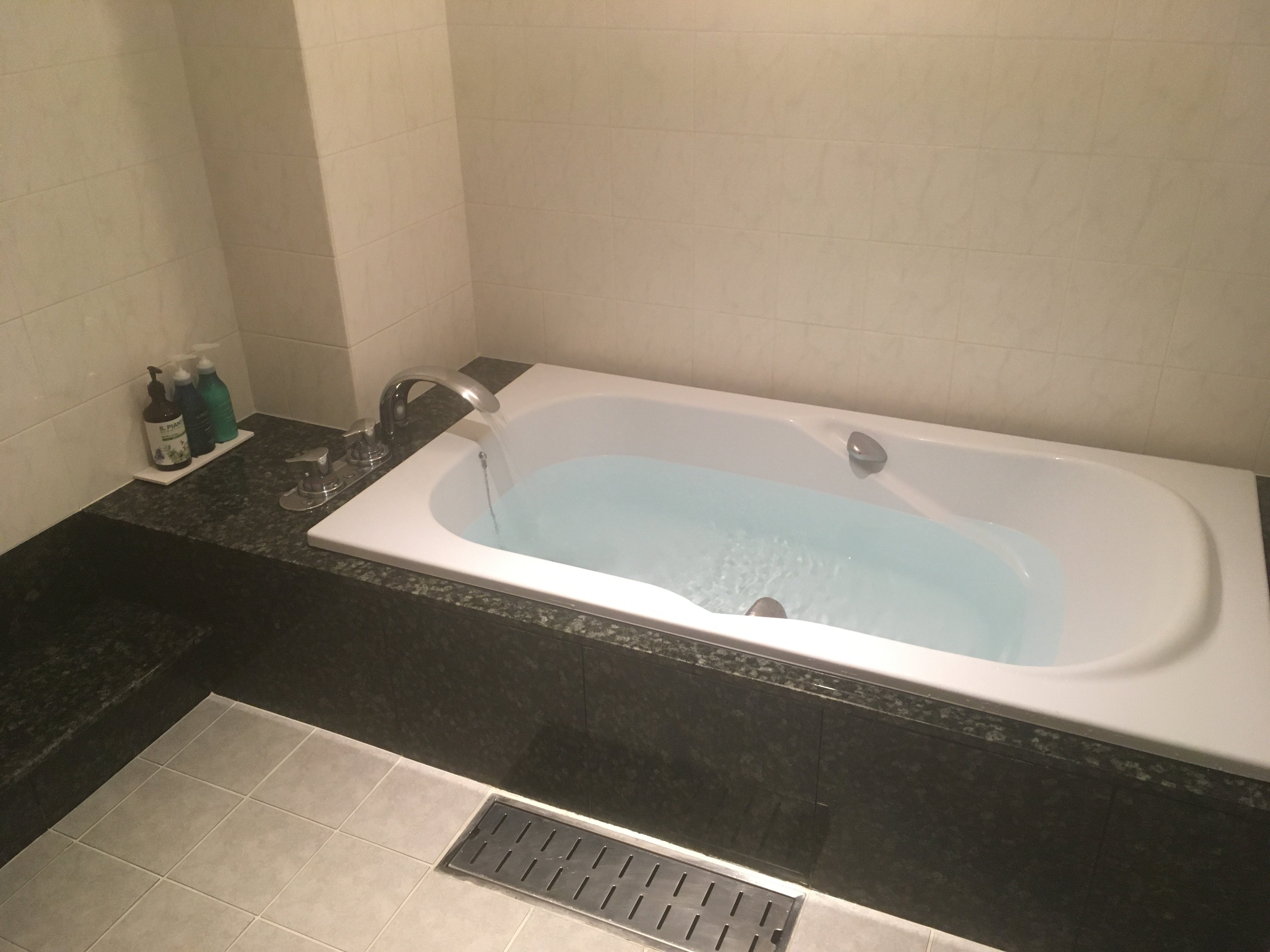 日落阳台酒店-浴室