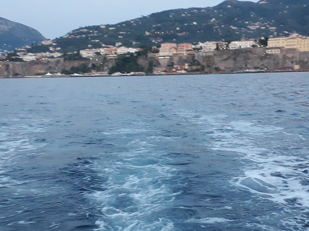 Lovely Capri Charter-马萨卢布伦塞必去景点