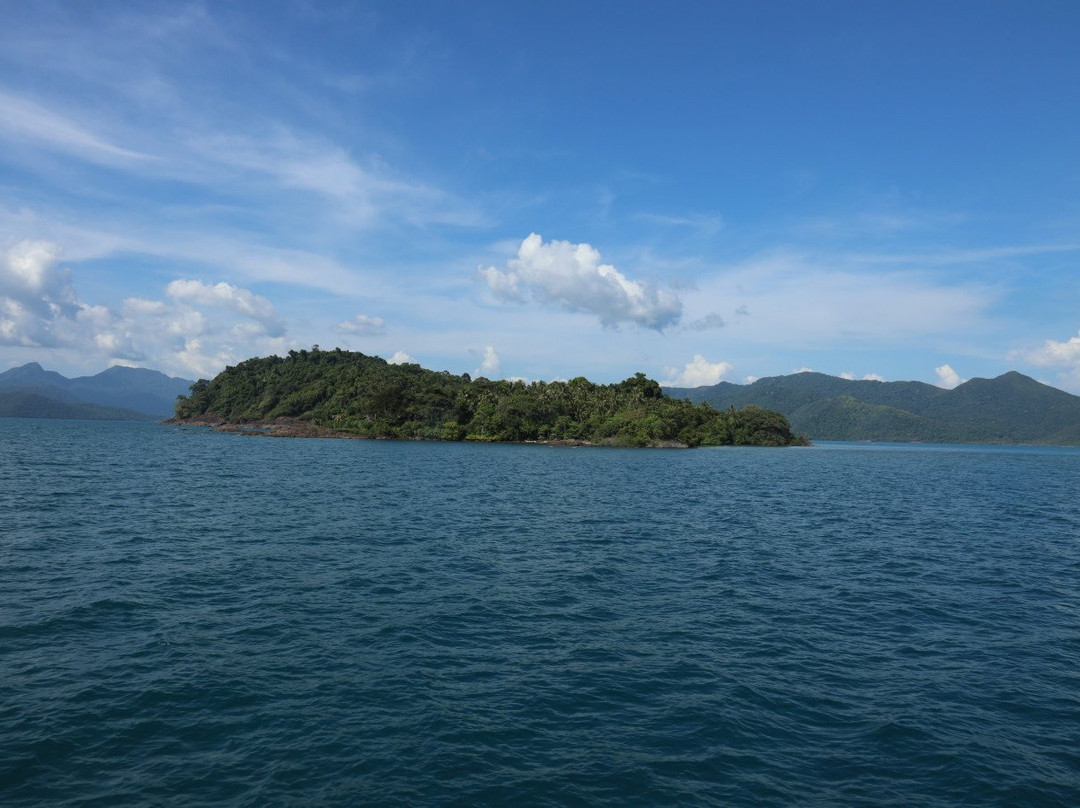 Ko Laoya