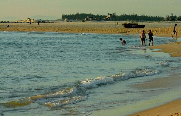Cua Viet Beach景点图片