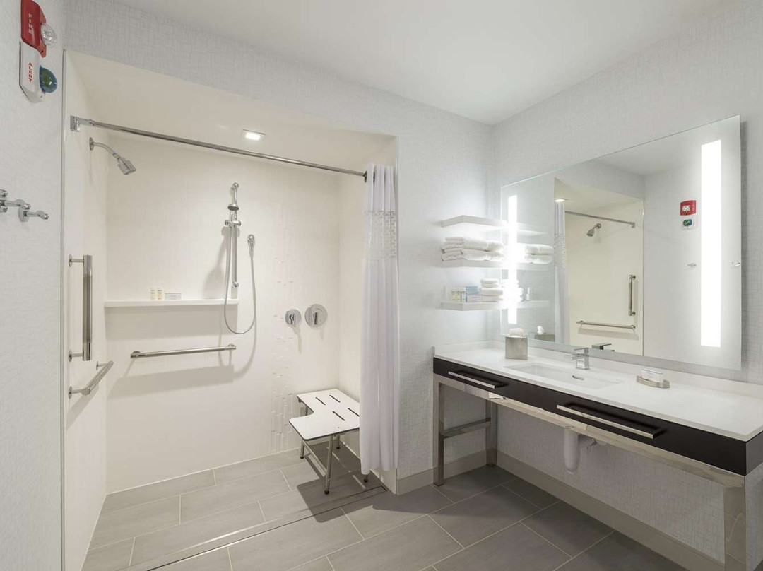 Hampton Inn & Suites Bridgewater主图