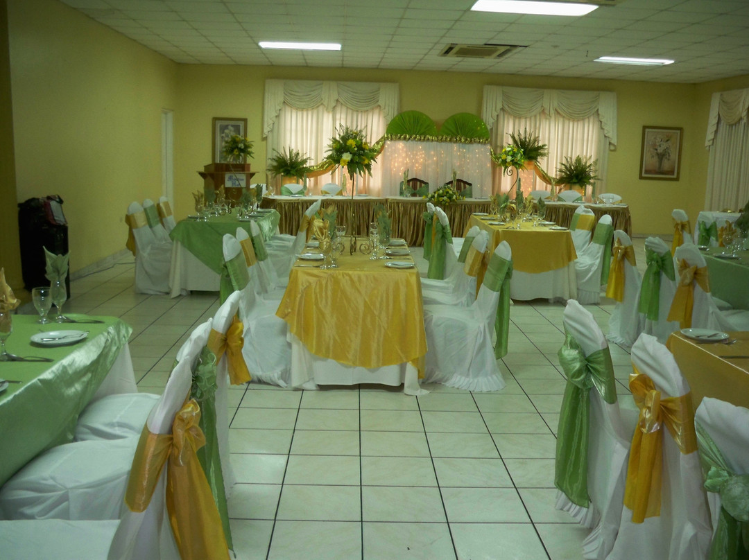 Medallion Hall Hotel主图