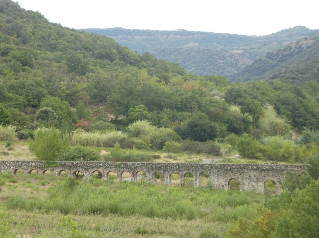 Ansignan Roman Aqueduct景点图片