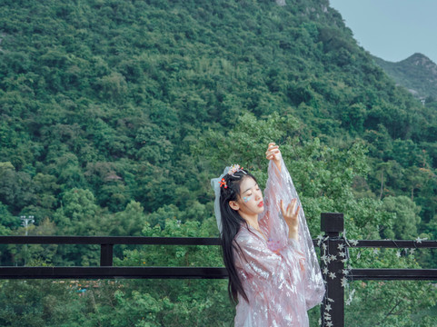 桂林和舍湖畔度假酒店主图