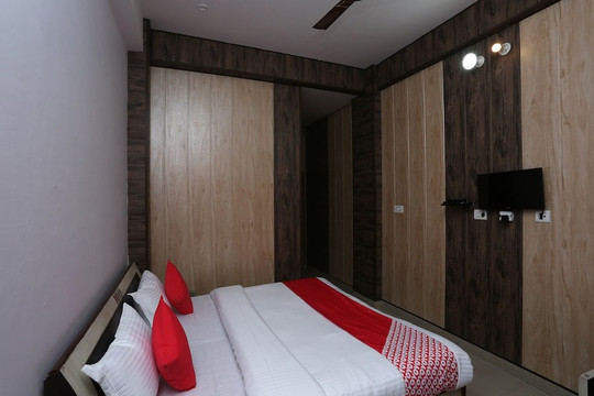 OYO 29415 Hotel Ocean Blue主图