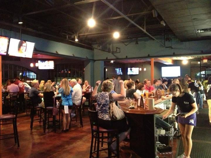 Grover旅游景点-Crafty Chameleon