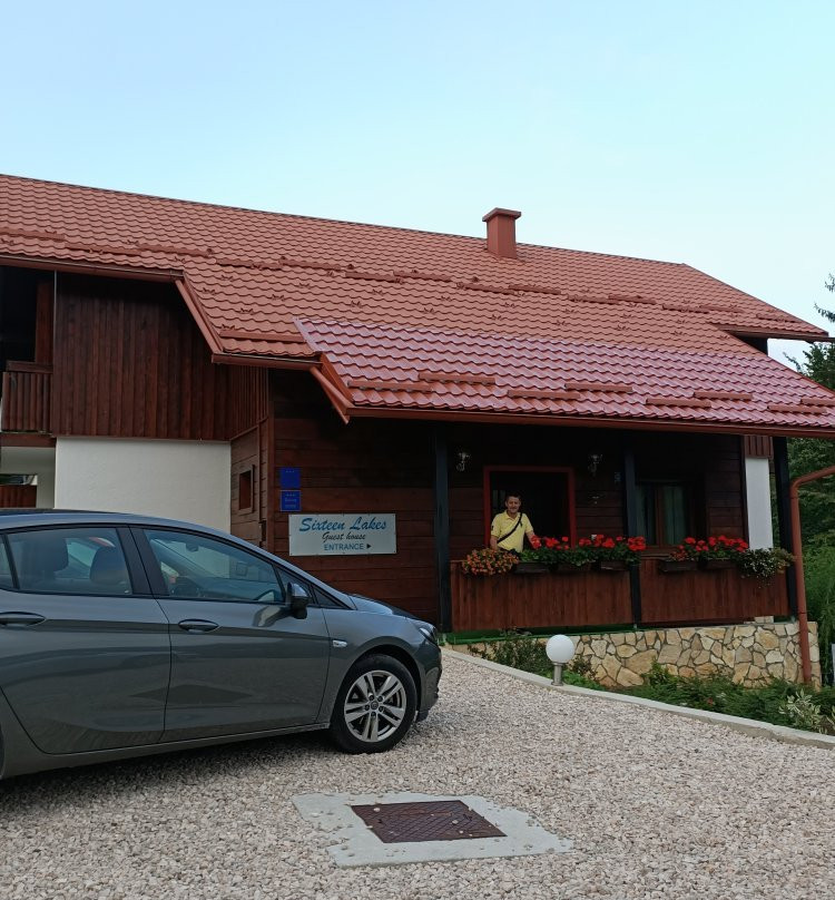 Sixteen Lakes Guest House主图