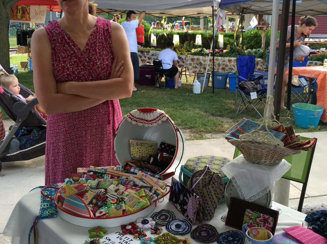 埃尔克哈特莱克旅游景点-Farmers Market