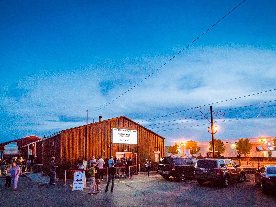 South Salt Lake旅游景点-The Commonwealth Room