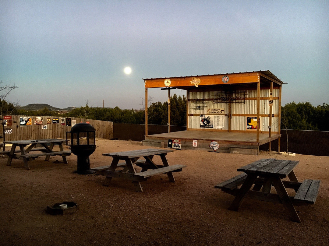 Briggs旅游景点-Jokers IceHouse Bar & Grill