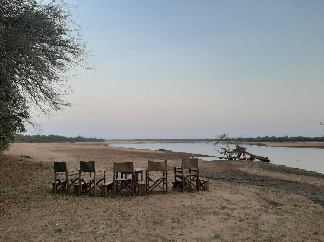 Island Bush Camp主图