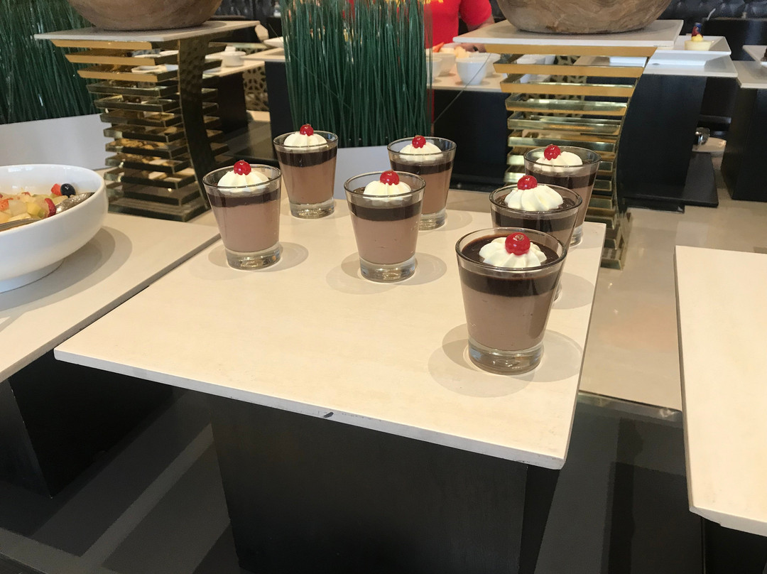 Ezdan Palace Hotel主图