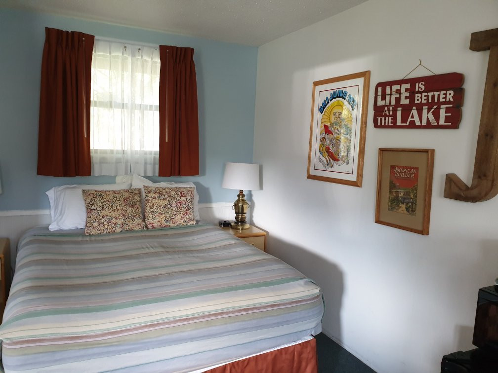 珠纳湖村酒店主图