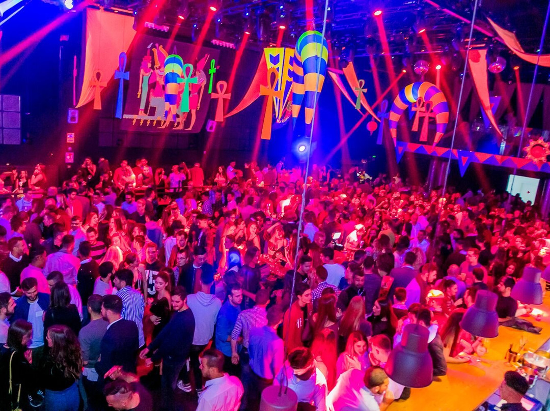 Velice Discoteca-托雷维耶哈必去景点