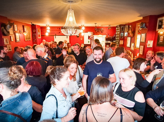 The Fox and Finch Alehouse-沃辛必去景点