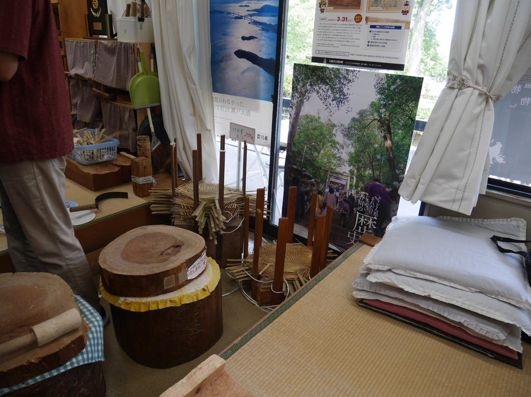 Marugame Castle Tourist Information Center-丸龟市必去景点
