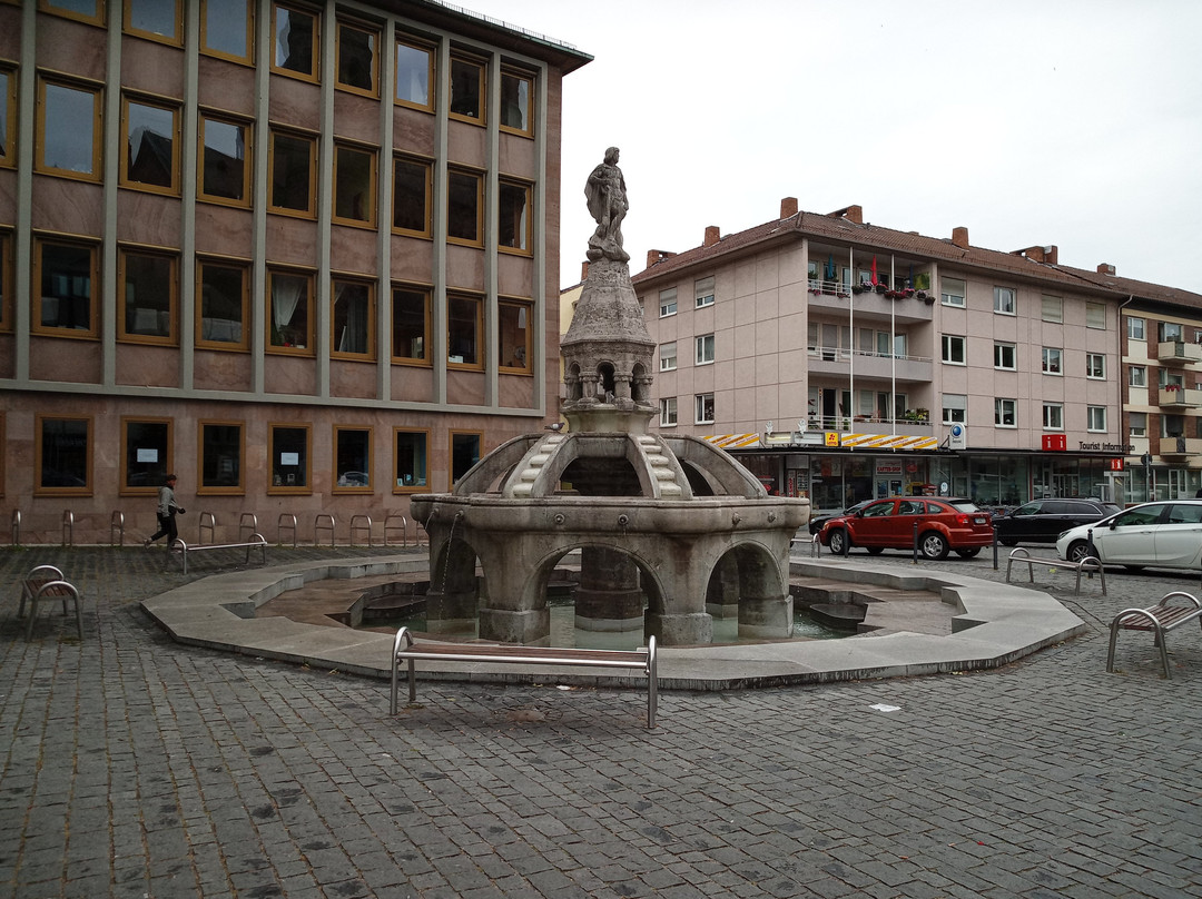 Siegfriedbrunnen-沃尔姆斯必去景点