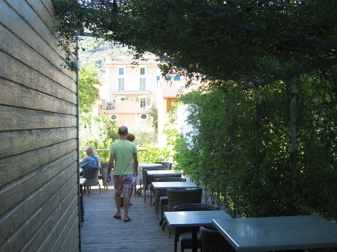 Distillerie Bleu Provence-尼永必去景点