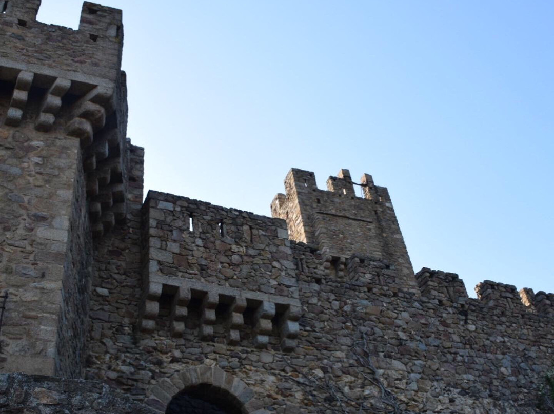 Requesens Castle景点图片