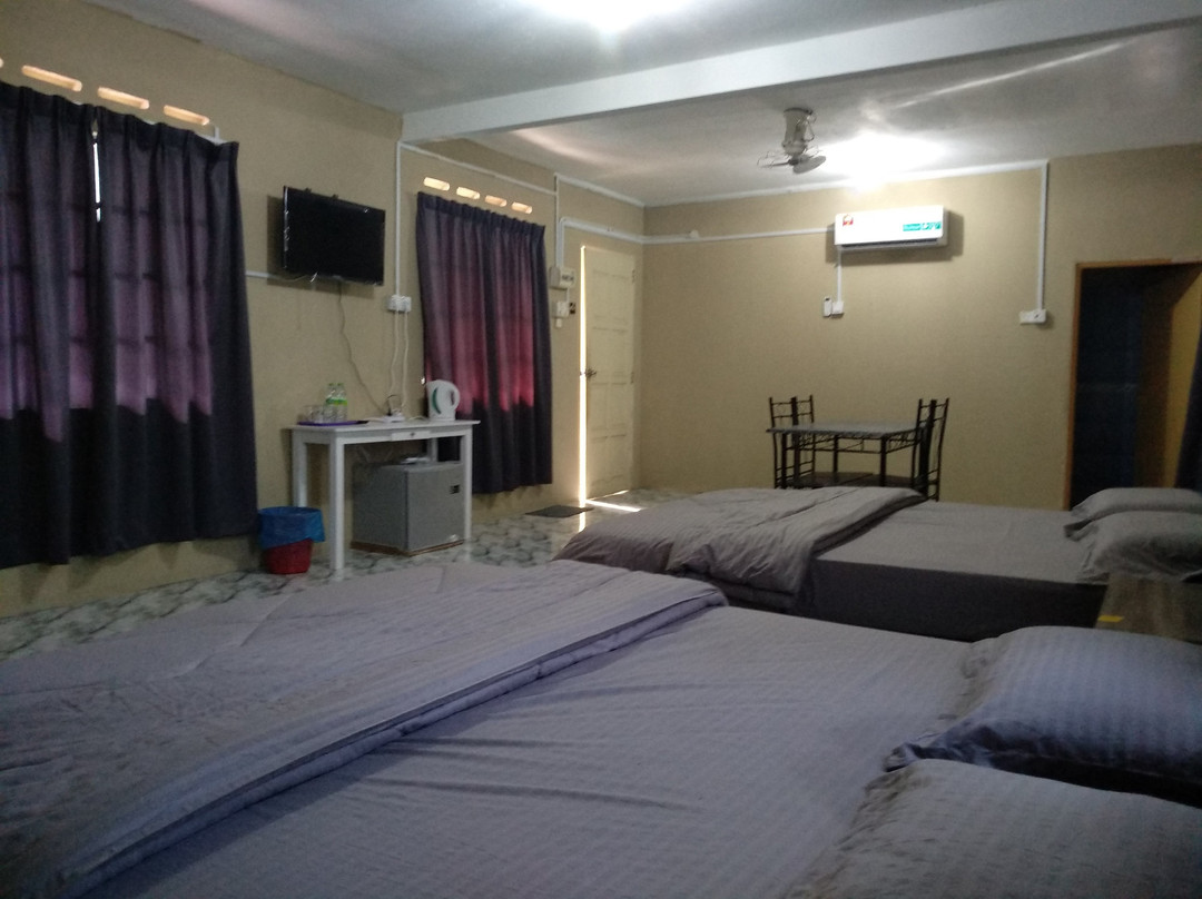 Kandiez Sunrise Beach Resort主图