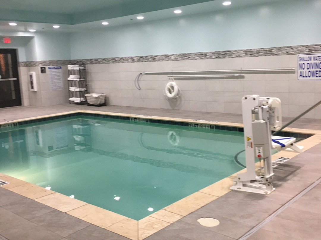 Hampton Inn & Suites Greenville Airport主图