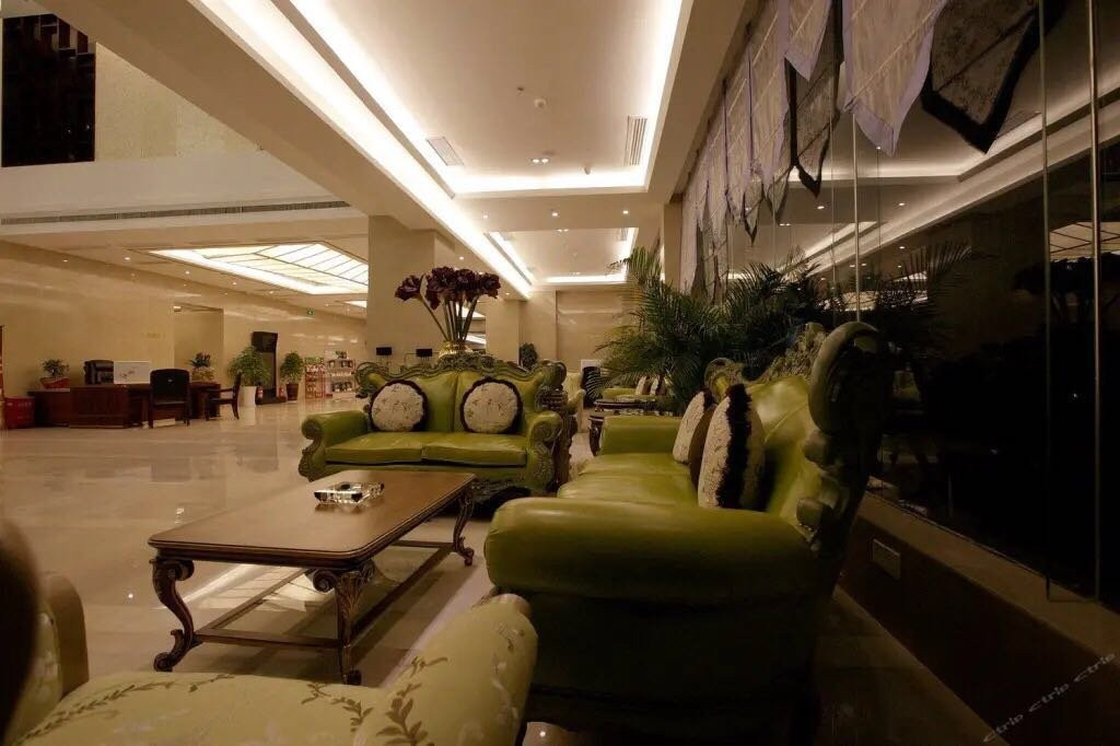 富丽豪大酒店主图