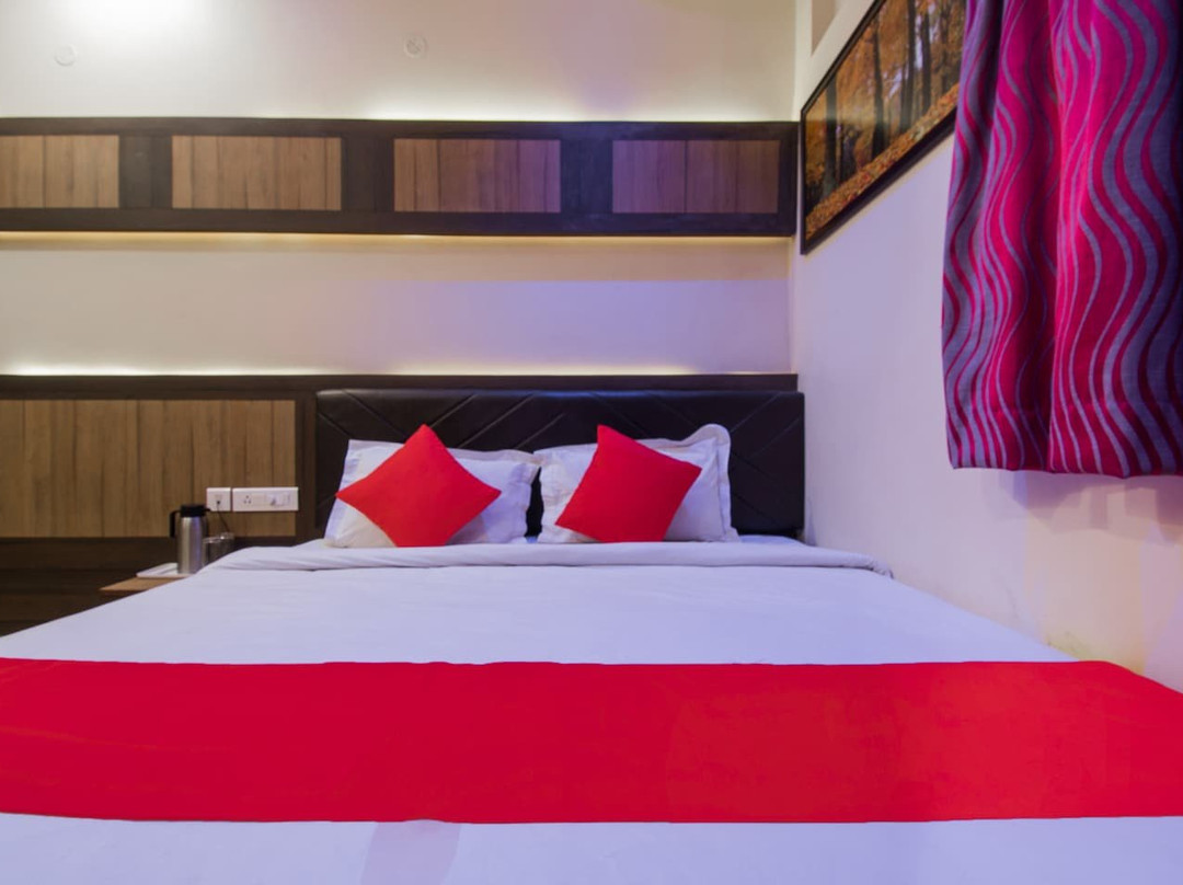 Capital O 27673 Hotel Embassy International主图