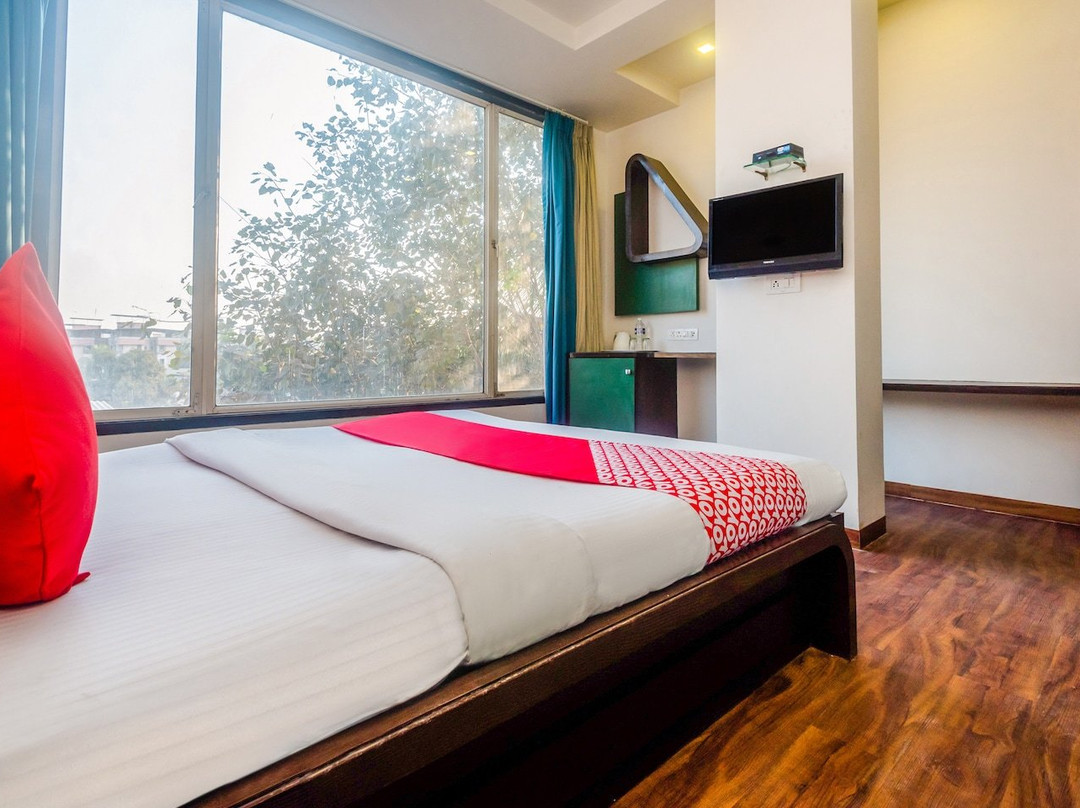 OYO 5699 Hotel Monarch Boutique主图