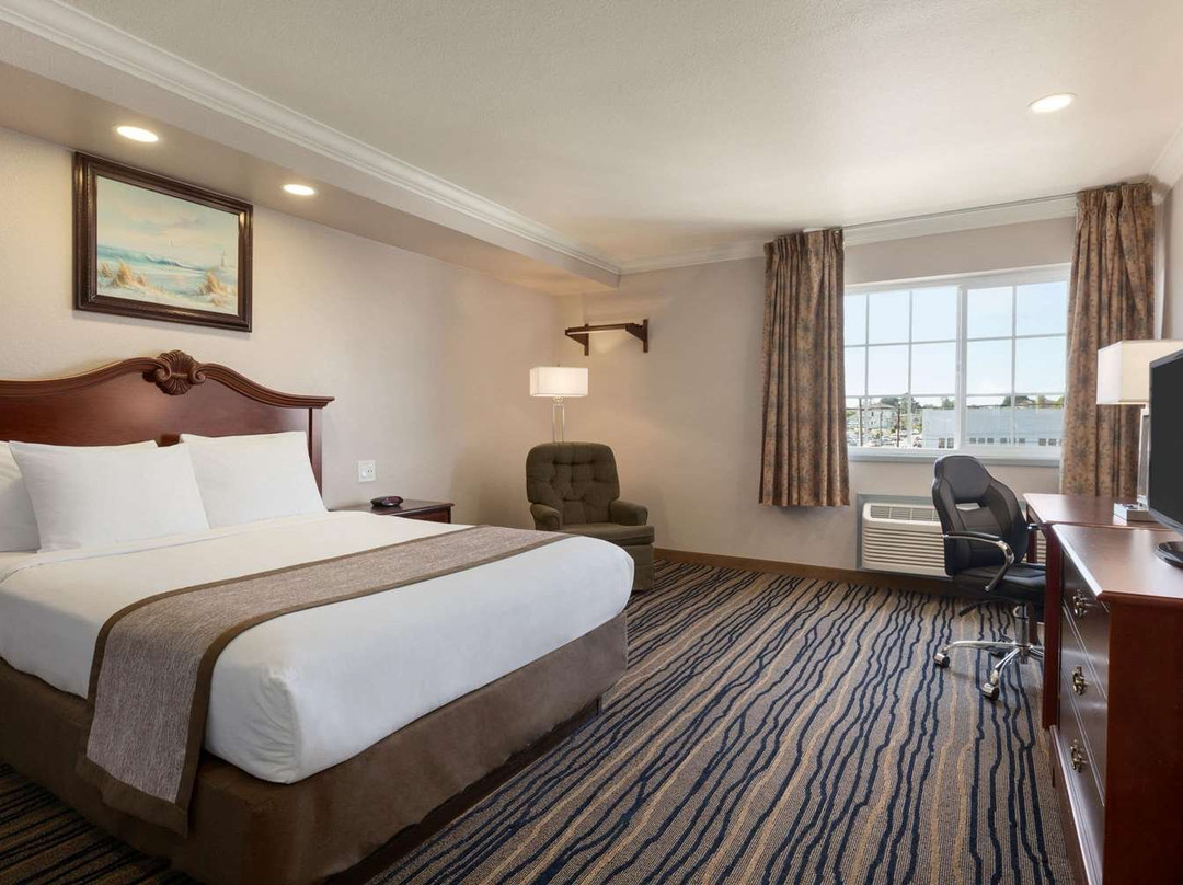 Days Inn by Wyndham Eureka CA主图