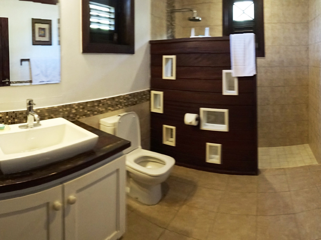 Santosha Barbados主图