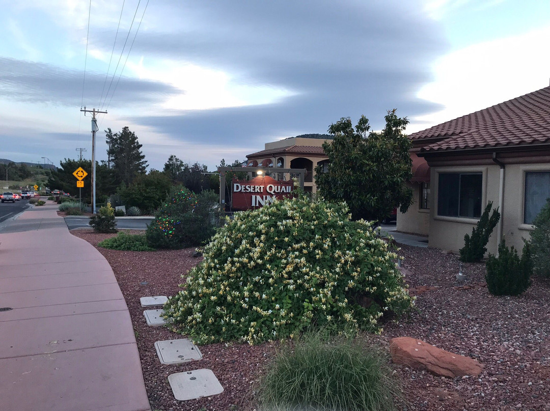 德瑟特魁尔旅馆主图