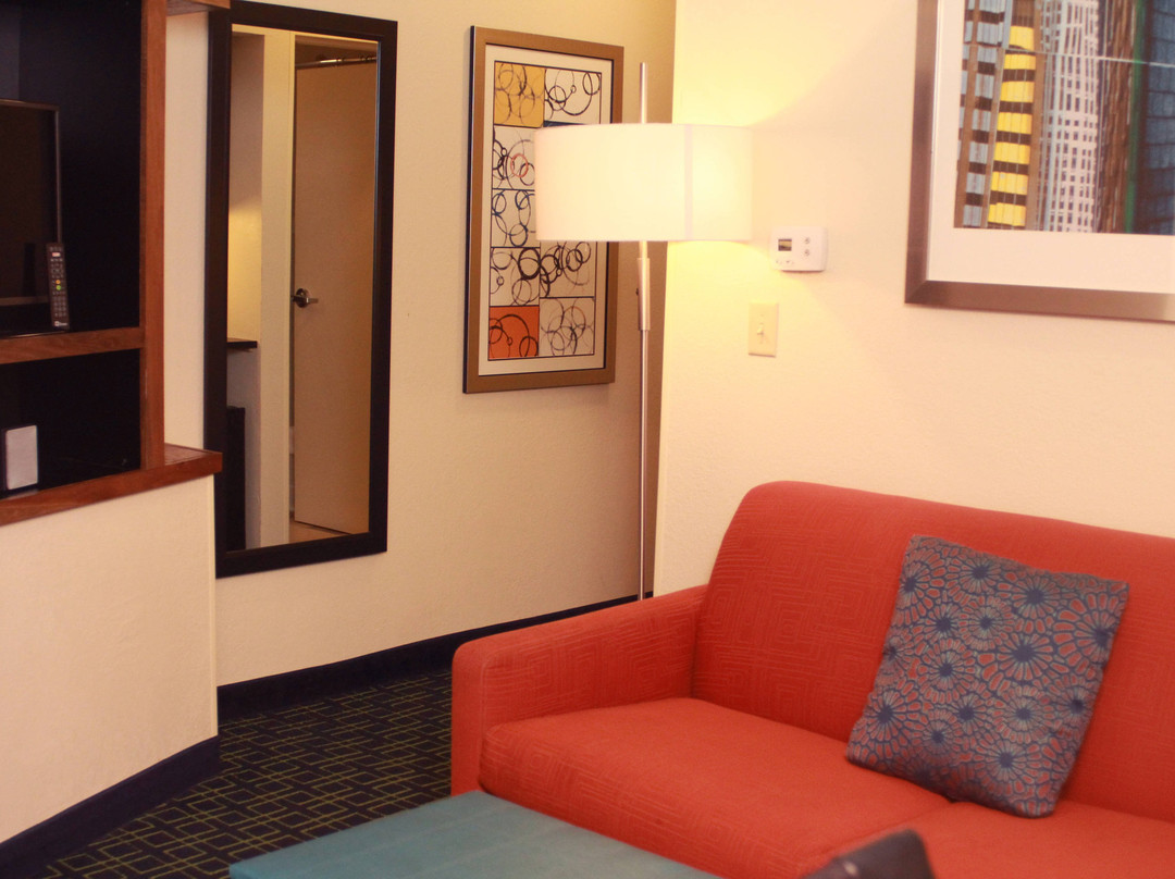 Fairfield by Marriott Inn & Suites Fairmont主图