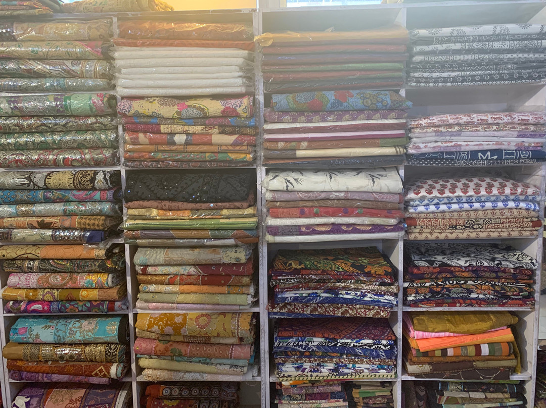 Nazmin Boutique Collection-斋蒲尔必去景点