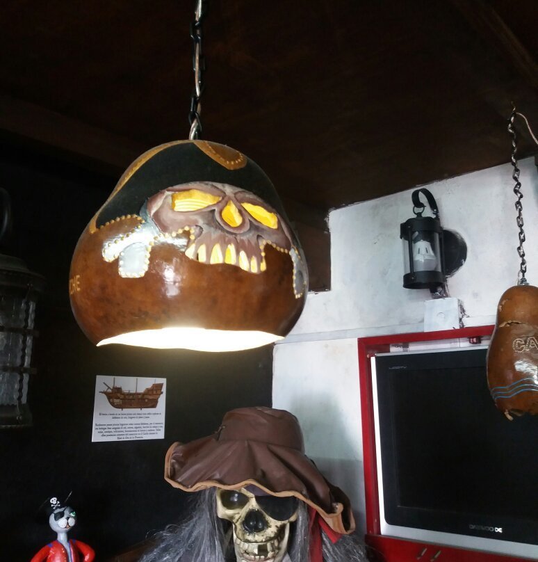 Patas de Palo y Caras de Malo-坎佩切州必去景点