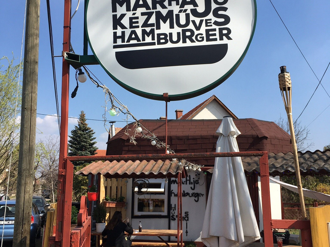 Gyomro餐馆和美食-Marhajo kezmuves Hamburgerezo