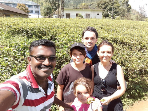 Ayubowan Lanka Tours