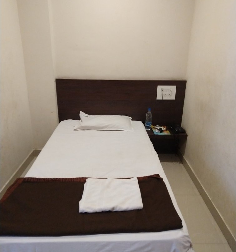 SRI Vishnu International Hotel